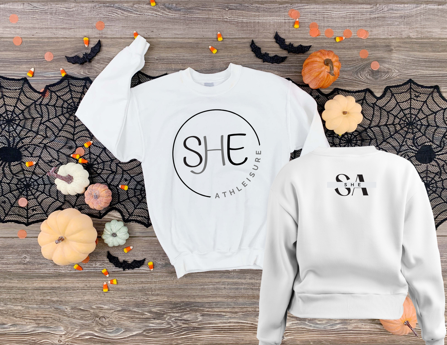 SHE CREWNECK